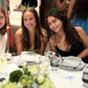 Meet your Posher, Evie